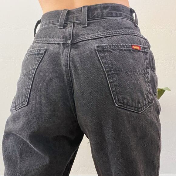 Vintage 1990's Black High Waisted Straight Leg Mom Jeans - Picture 3 of 6